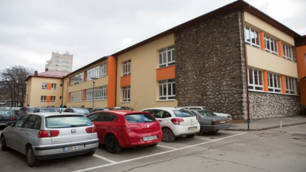 OS Musa Cazim Catic.Zenicapg(1)