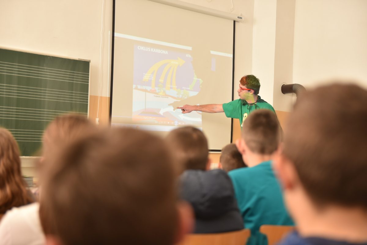 Super hero Beepster has a message: «Everybody can be hero of the Planet Earth»