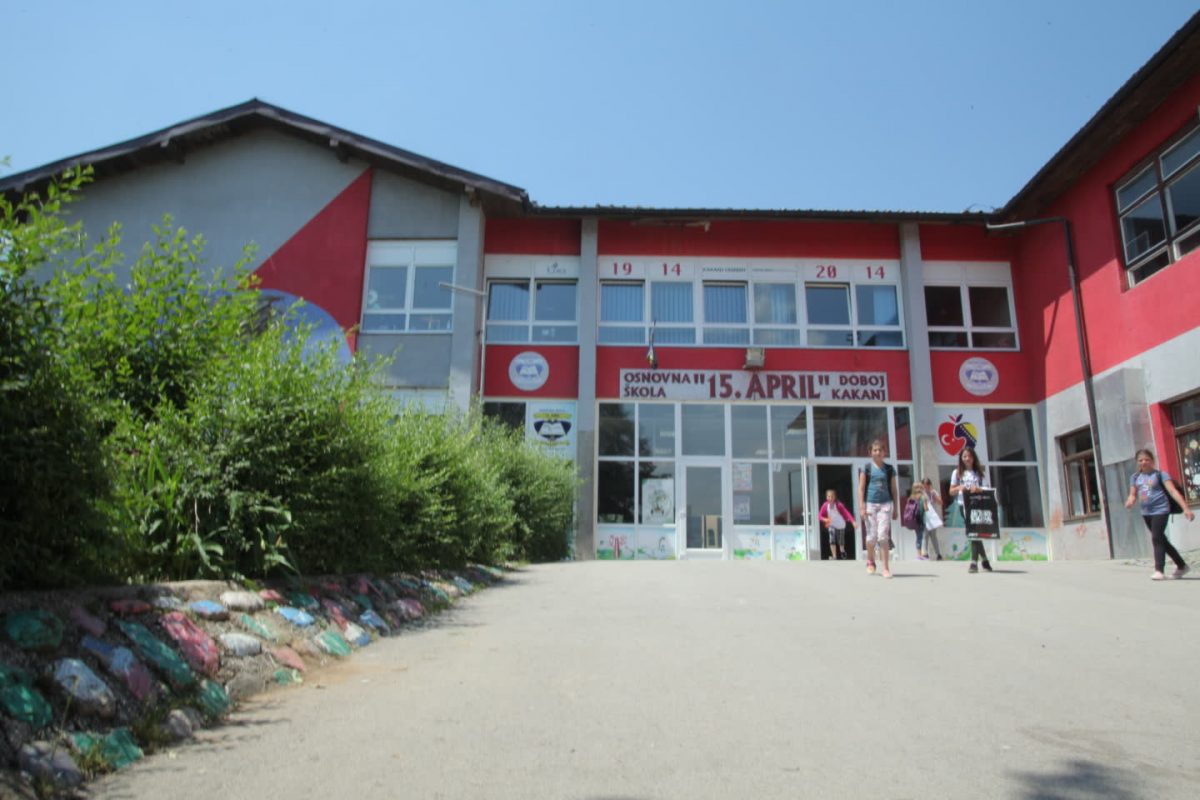 Elementary school April 15, Kakanj