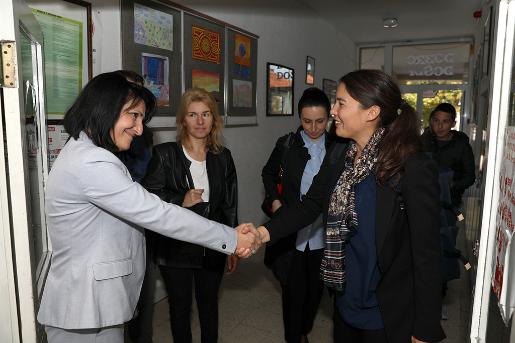 World Bank visiting the retrofitted objects